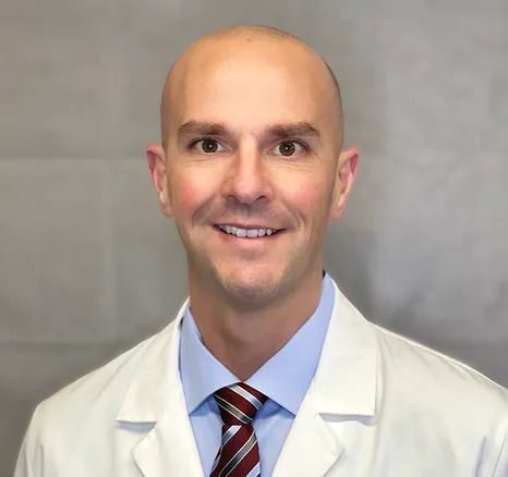 Dr_ David Dycus, Veterinary Surgeon